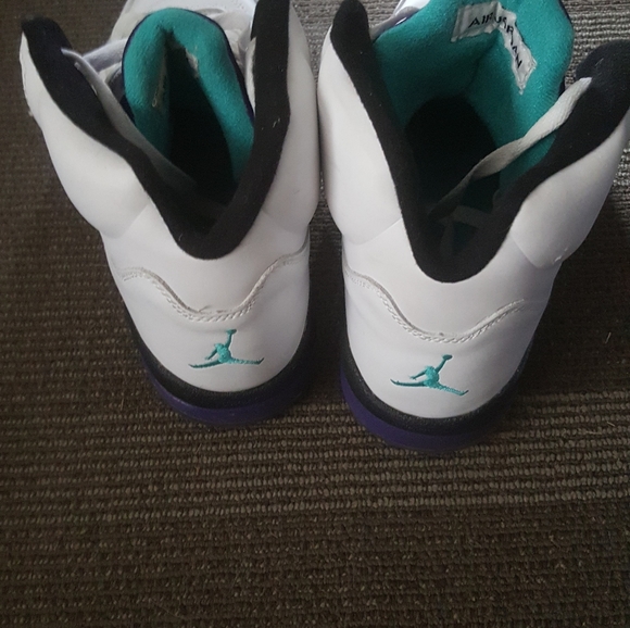 Retro Jordan 5 Grapes Men's size 13 - Picture 10 of 13